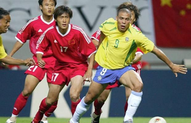 NG体育-赛地聚焦:美洲杯集结日热度飙升,武汉三镇火线驰援,质疑声四起,阵容厚度经受考验的简单介绍